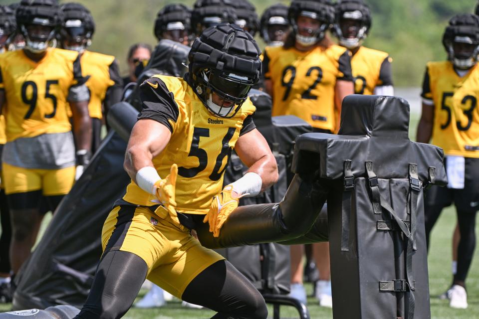 Jul 27, 2024; Latrobe, PA, USA; Pittsburgh Steelers linebacker Alex Highsmith (56) participates in drills during training camp at Saint Vincent College. Mandatory Credit: Barry Reeger-USA TODAY Sports ORG XMIT: IMAGN-891695 ORIG FILE ID: 20240728_tdc_ii9_0164.JPG