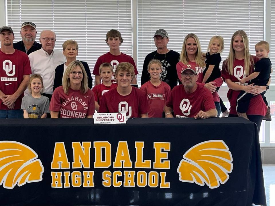 Andale senior Owen Eck signed his letter of intent to Oklahoma wrestling.