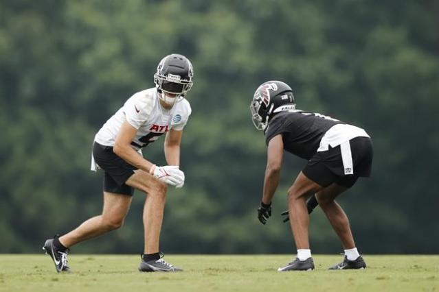 Falcons CB Terrell back at practice after missing 3 games