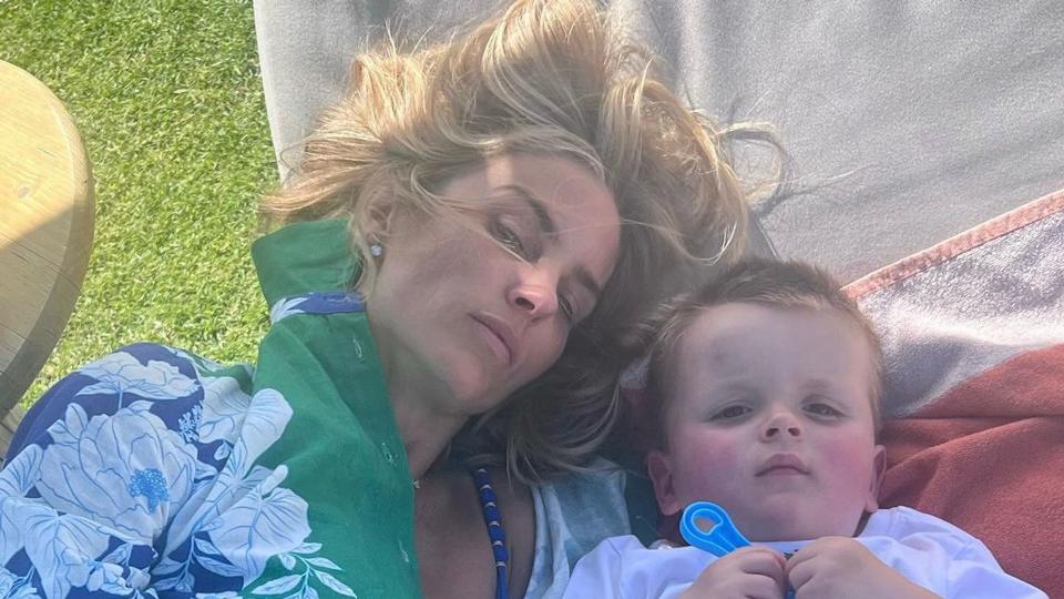 Jamie shared new photos of his wife and son 
