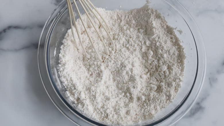 flour mixture in bowl