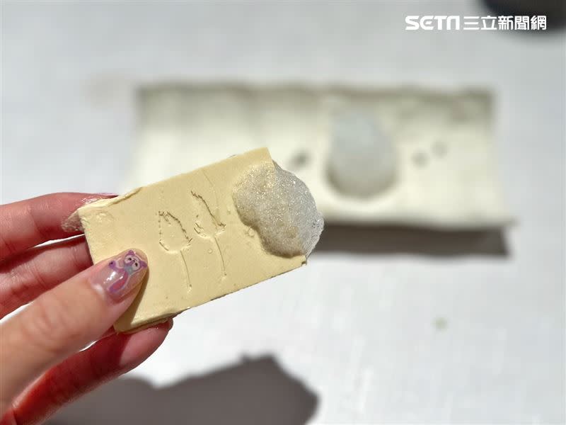 新菜最大亮點就是甜點「SOAP BAR」，甜點竟是一塊香皂！（圖／記者劉沛妘攝影）