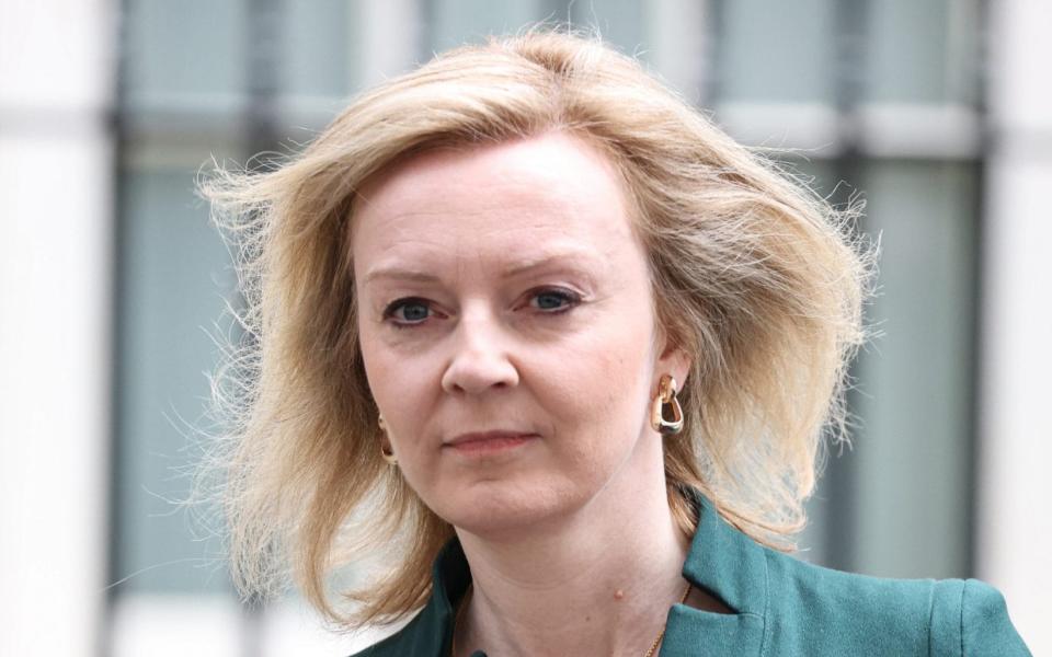  Liz Truss leaves Downing Street in March - Anadolu/Anadolu