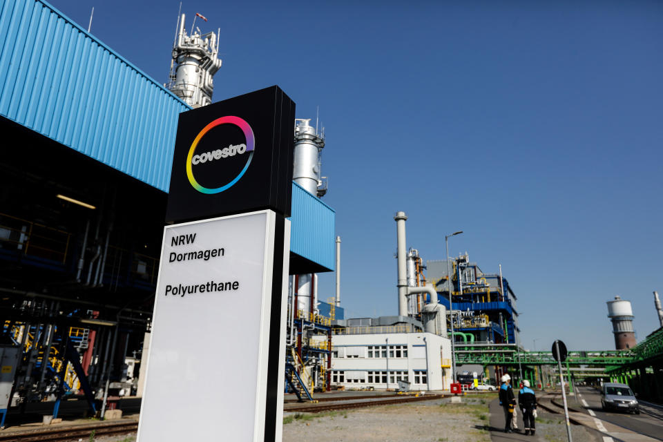 <p>Covestro ist erst seit März 2018 im DAX vertreten und schon jetzt gehört der Werkstoffhersteller zu den Topkonzernen – wenn es um die Zufriedenheit der Mitarbeiter geht. Mit 4,32 Punkten toppt der 2015 aus dem Bayer-Unternehmen entsprungene Hersteller sogar alteingesessene Firmen wie VW und RWE. (Foto: Getty) </p>