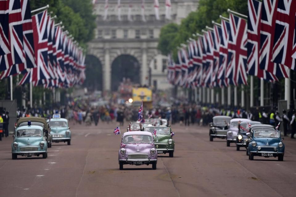 Morris Minors on The Mall during the Jubilee Pageant. Frank Augstein/PA (PA Wire)