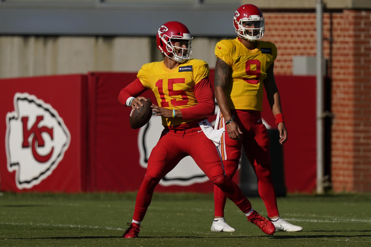 The AFC West Got Tougher, but the Kansas City Chiefs Are Still the Champs -  Sports Illustrated Kansas City Chiefs News, Analysis and More