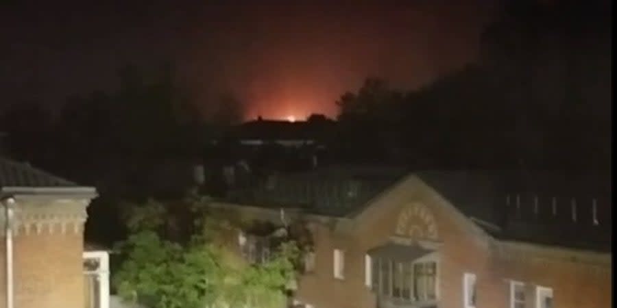 Ryazan refinery on fire, May 1