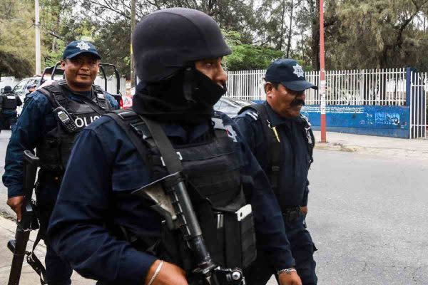 Policías de Oaxaca en operativo