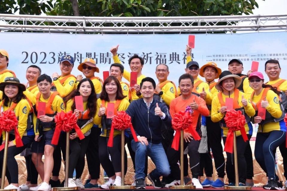台北市長蔣萬安出席龍舟啟用儀式。（台北市政府提供）