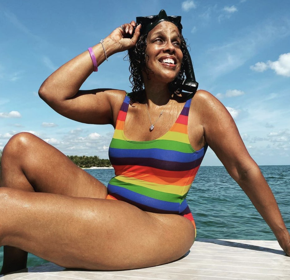 Gayle King has rocked a one-piece while on holiday with her niece. Photo: Instagram/gayleking