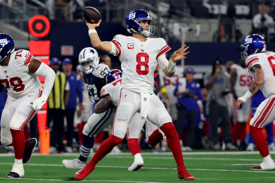 Daniel Jones and the New York Giants lost but they covered the spread.  (Photo by Richard Rodriguez/Getty Images)