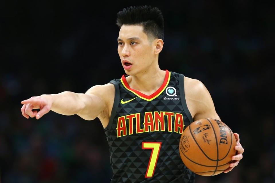 Jeremy Lin #7 of the Atlanta Hawks directs his team during the first quarter against the Boston Celtics at TD Garden on December 14, 2018 in Boston, Massachusetts. (Photo by Maddie Meyer/Getty Images)