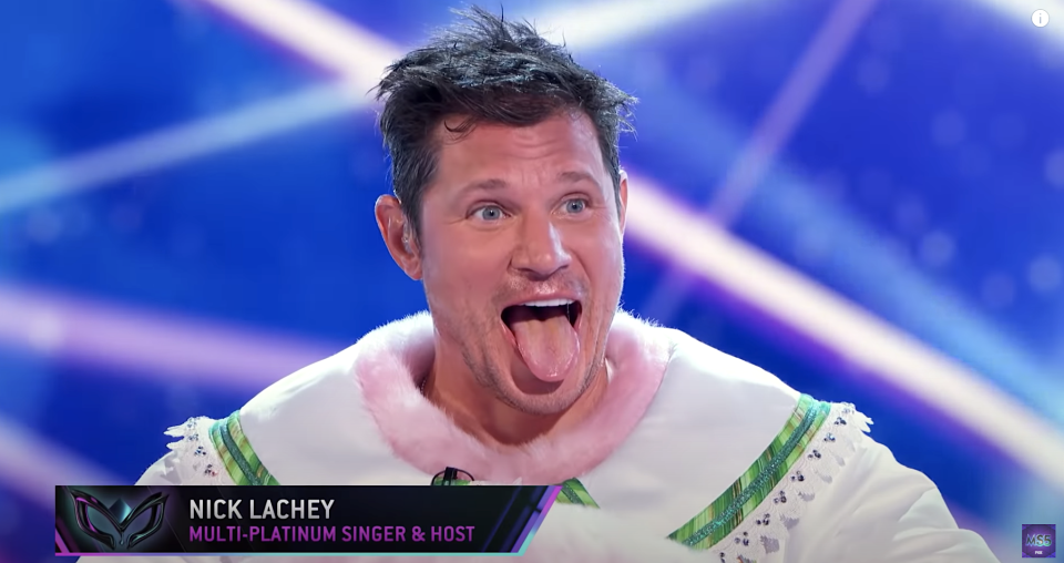 Winner Nick Lachey removes his Piglet head on the Season 5 'The Masked Singer' finale. (Photo: Fox)