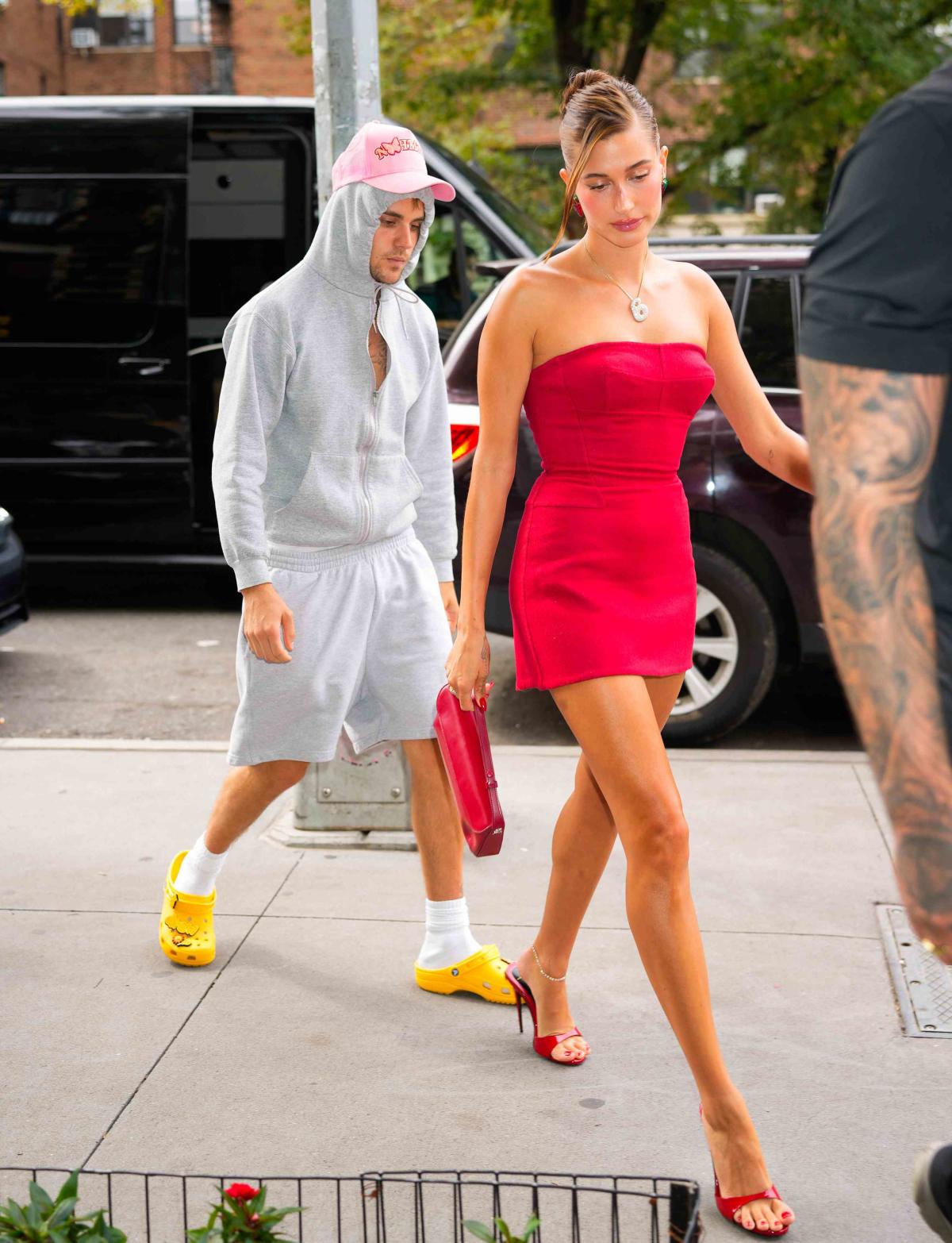 Celebrities Wearing Crocs: Justin Bieber, Prince George & More Photos