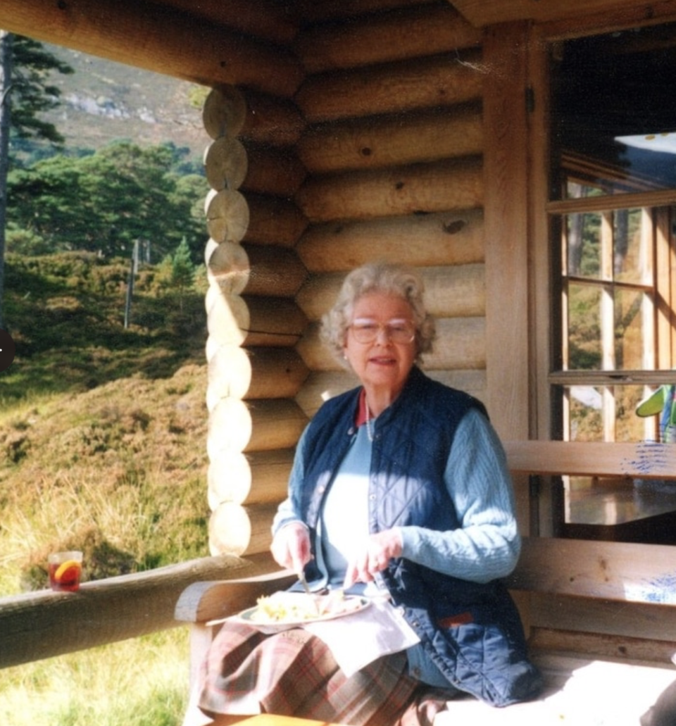 The Queen in an undated photo at the same spot where Epstein and Ms Maxwell were pictured (n/a)