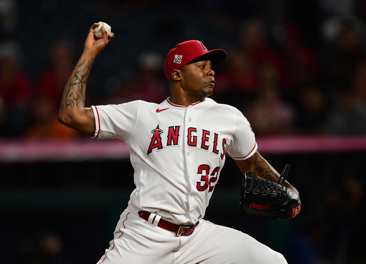 4 Underrated Relief Pitchers to Target in Drafts