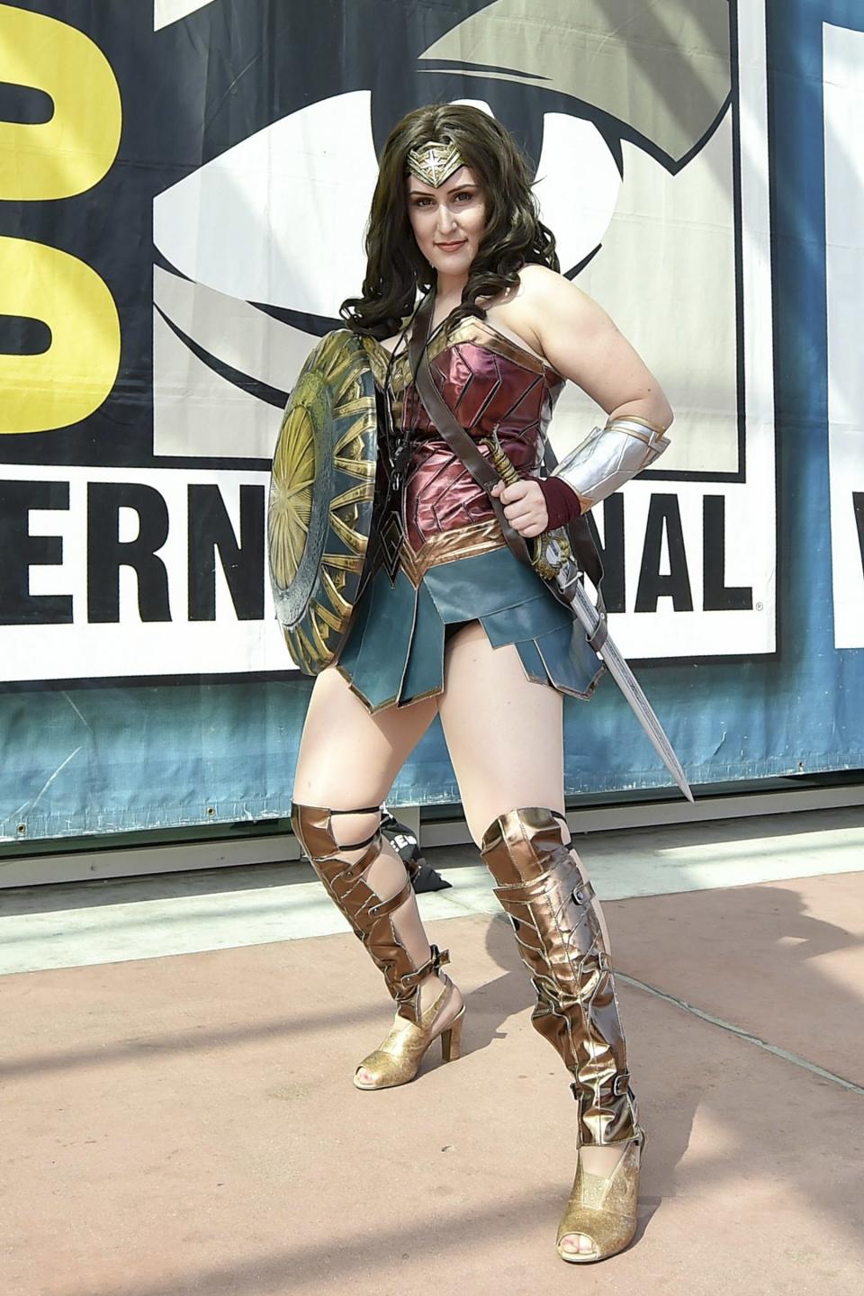 Wonder Woman cosplayer