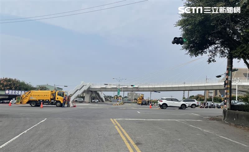 台中沙鹿中山、中清路口發生死亡車禍，父女一死一傷。（圖／民眾提供）