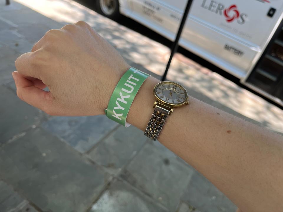 A green Kykuit bracelet.