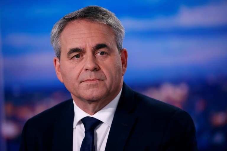 Le candidat à la présidentielle de 2022 Xavier Bertrand (ex-LR) sur le plateau de TF1, le 11 octobre 2021
 - Thomas SAMSON
 © 2019 AFP