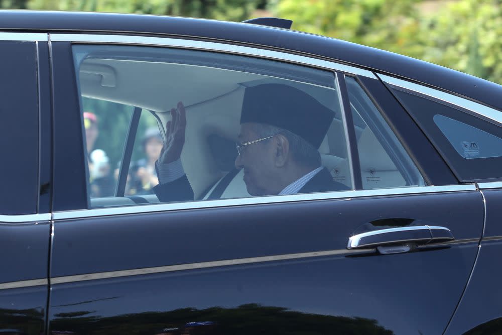 Tun Dr Mahathir Mohamad leaves Istana Negara after an audience with the Agong February 27, 2020. — Picture by Yusof Mat Isa