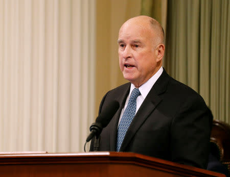 FILE PHOTO: California Governor Jerry Brown delivers his final state of the state address in Sacramento, California, U.S., January 25, 2018. REUTERS/Fred Greaves/File Photo