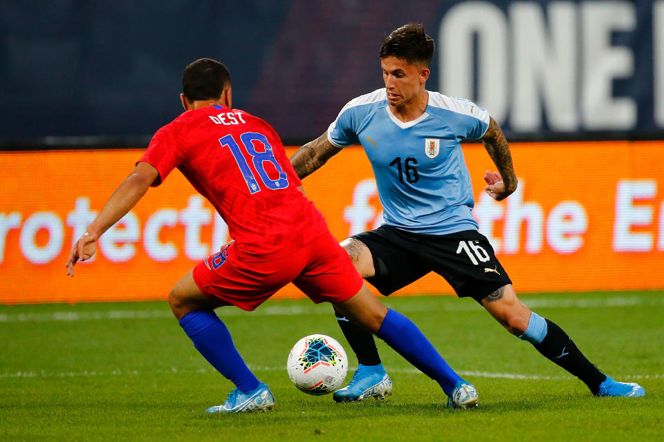 ST LOUIS, MO - SEPTEMBER 10: Brian Rodriguez #16 the Uruguay Men's National Team controls the ball against Sergiño Dest #18 of the United States Mens National Team at Busch Stadium on September 10, 2019 in St Louis, Missouri. (Photo by Dilip Vishwanat/Getty Images)