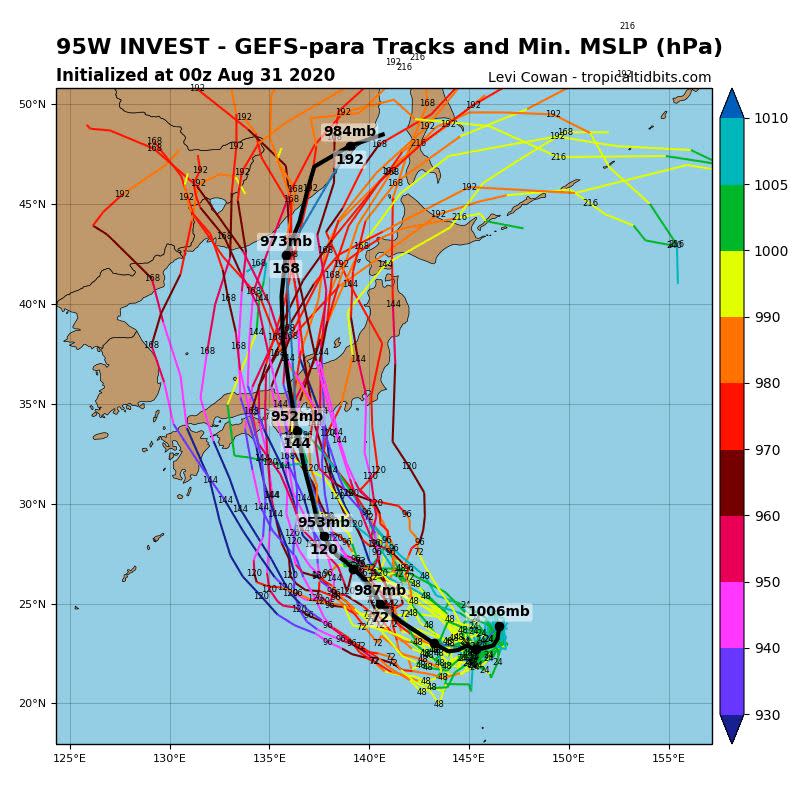 美國系集模式（GEFS）模擬顯示，該熱帶性低氣壓未來會威脅日本。（圖／翻攝自Tropical Tidbits）