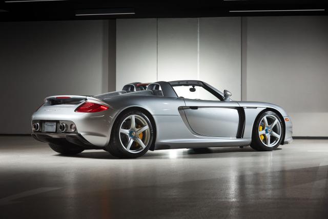 2005 Porsche Carrera GT Stuns Onlookers With Bountiful Performance