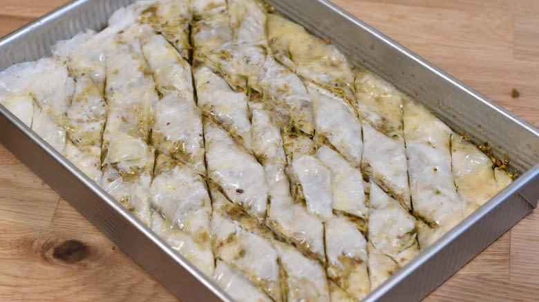 slicing baklava into diamonds