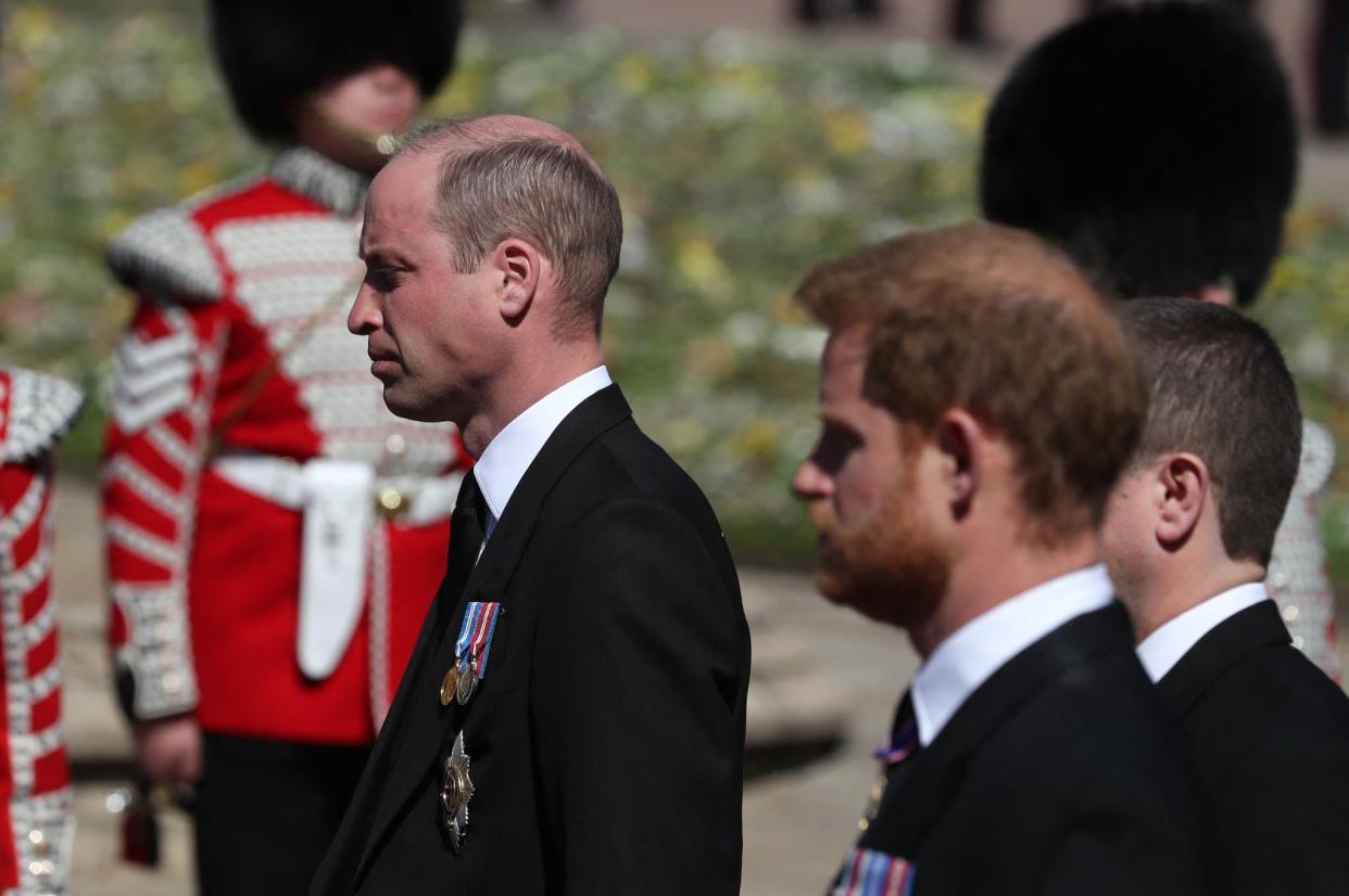 William et Harry lors de la procession du prince Philip, le 17 avril 2021 à Windsor - Gareth Fuller - AFP - Pool