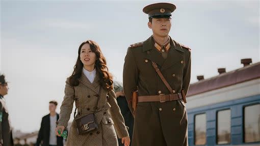 韓劇《愛的迫降》在亞洲掀起熱議。（圖／NETFLIX提供）