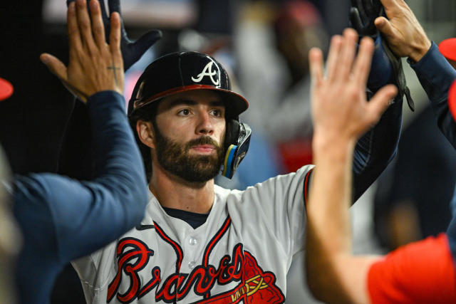 Dansby Swanson Hits First Home Run in a Cubs Uniform on Sunday