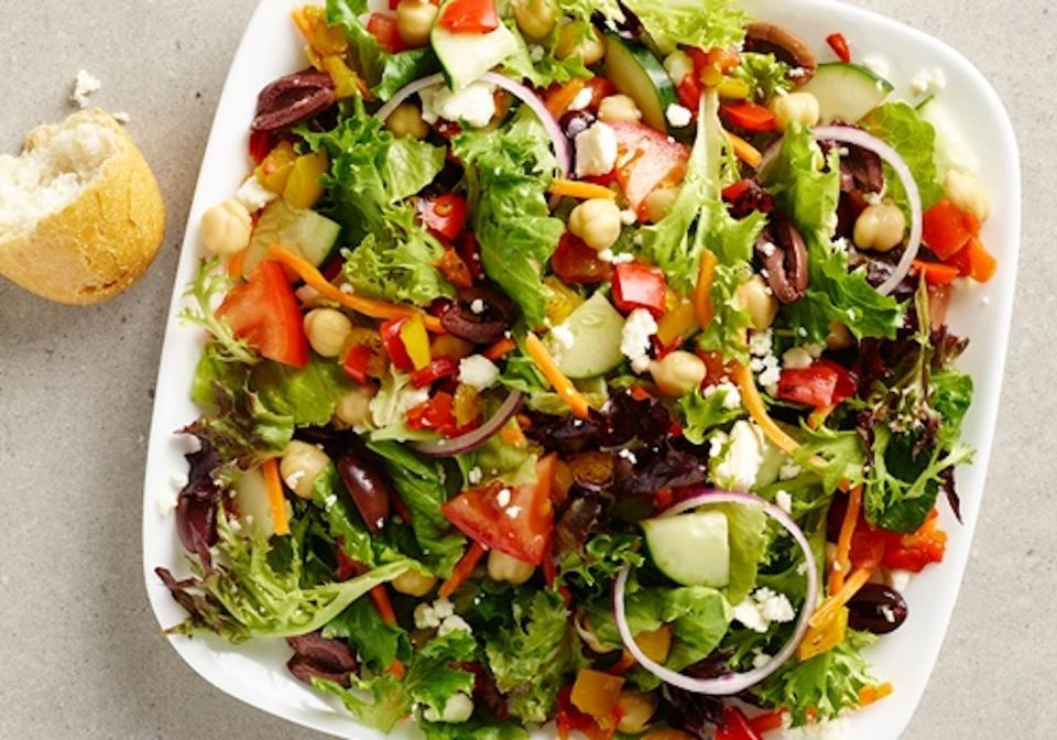 Au Bon Pain: Vegetarian Deluxe Salad