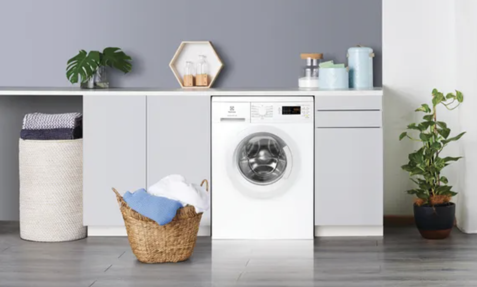 Electrolux EWF8025DGWA UltimateCare 300 Front Load Washer 8KG with 2 Years Warranty (Photo: Lazada)