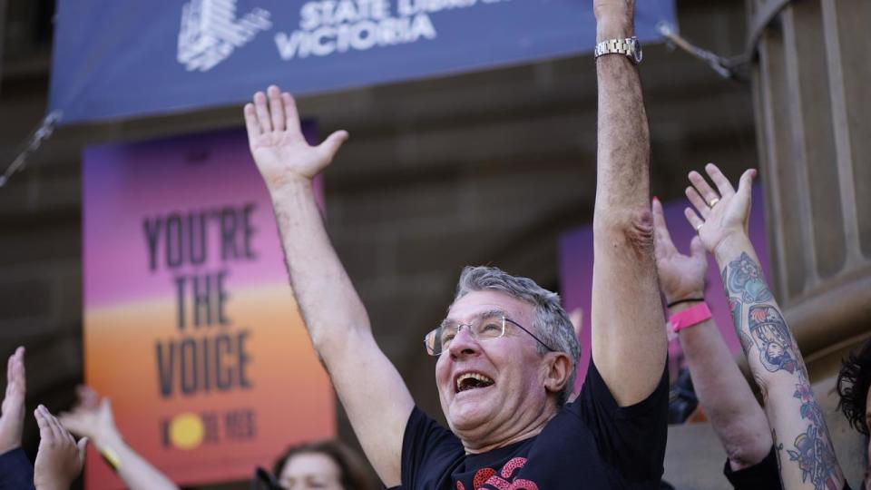 MELBOURNE WALK for YES