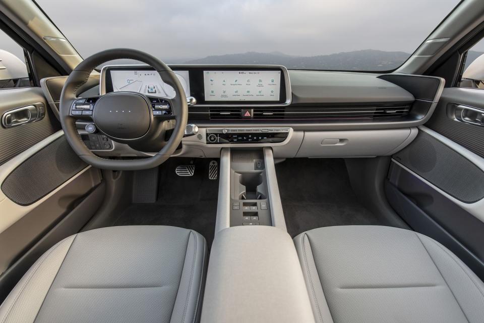 2023 hyundai ioniq 6 interior