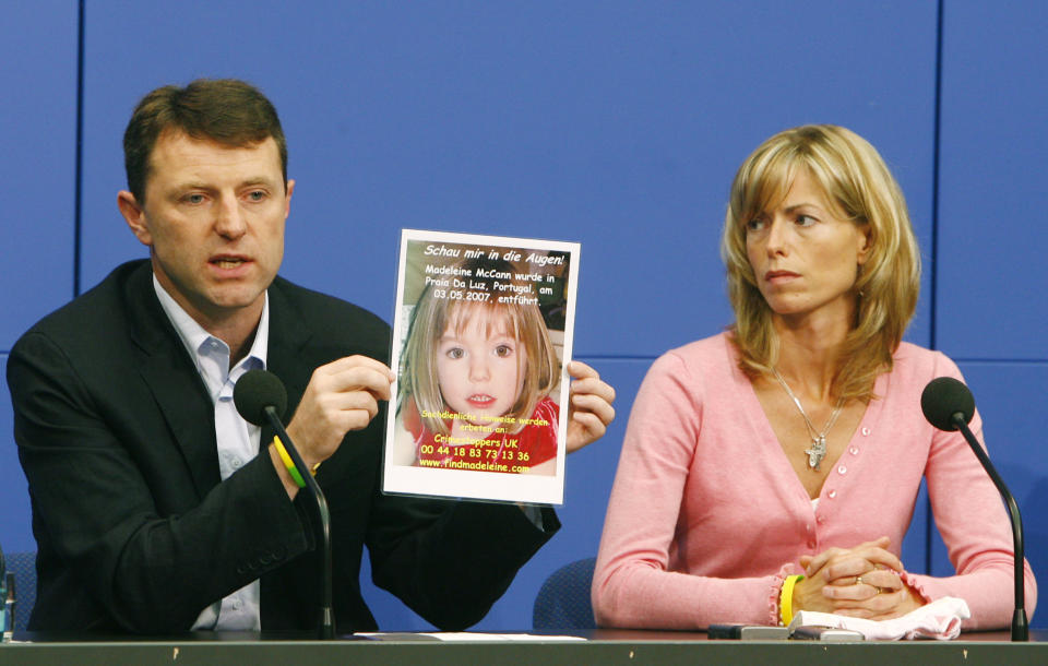 Kate und Gerry McCann bei einer Pressekonferenz im Juni 2007 (Bild: Reuters/Alex Grimm)