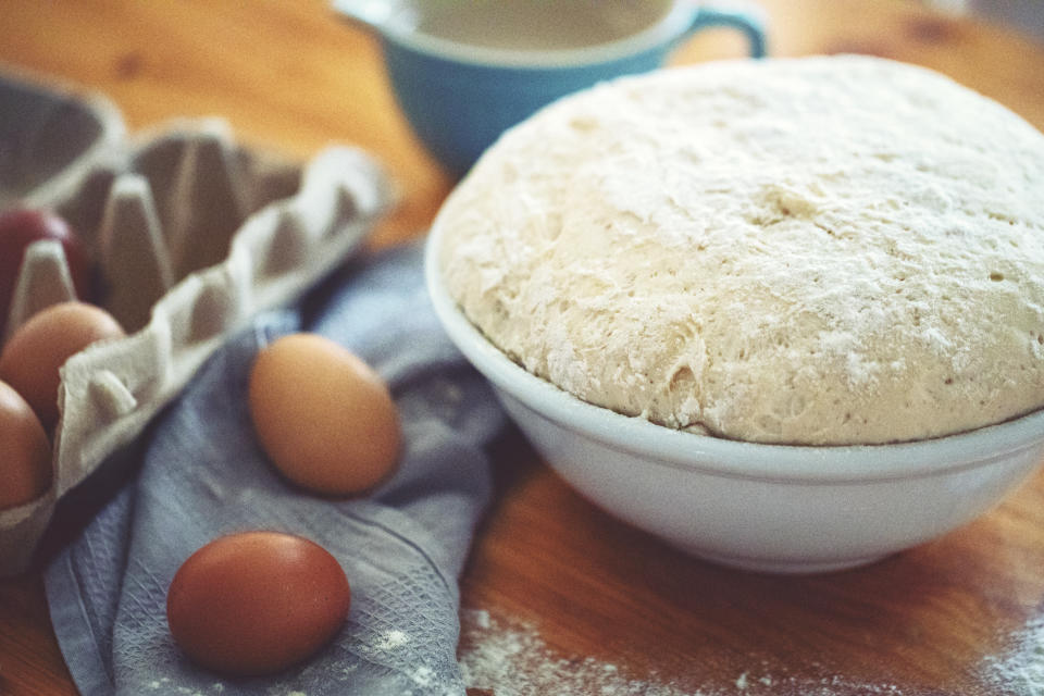 Make a fresh yeast dough in the kitchen