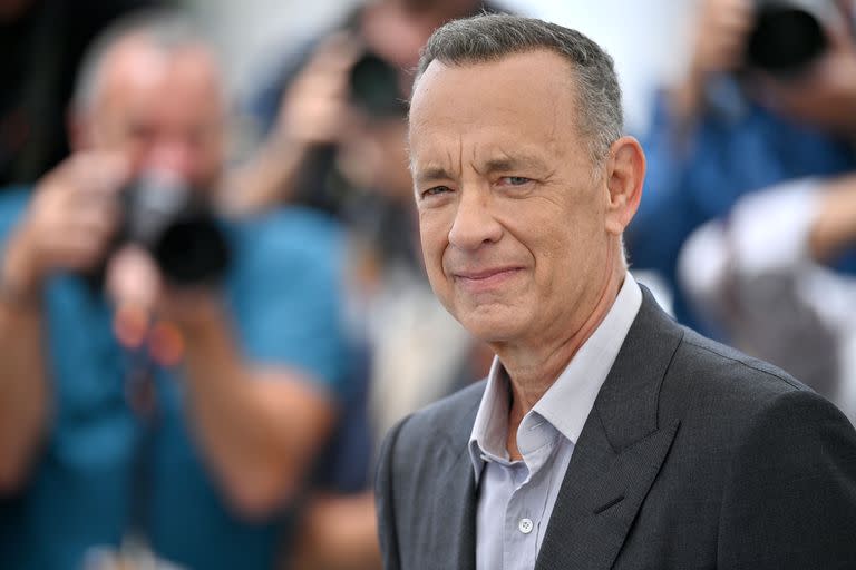 Preocupación por la salud de Tom Hanks: un video lo muestra desmejorado y con temblores en una mano