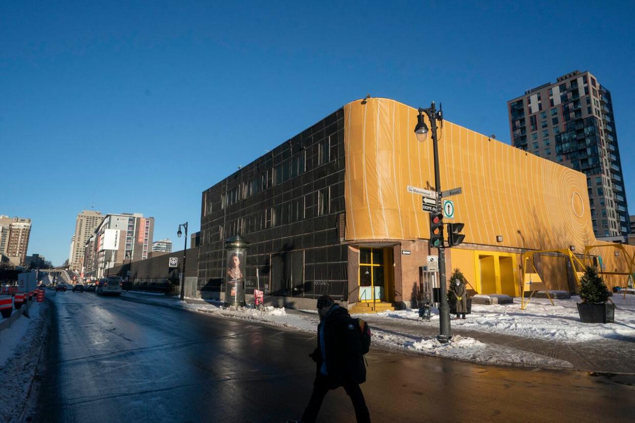 Îlot Voyageur, the old bus terminal in downtown Montreal, has sat vacant for years.  (Ivanoh Demers/Radio-Canada - image credit)