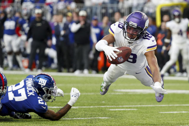 Boller's barrage dashes Vikings' playoff hopes