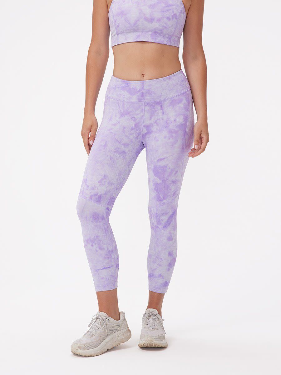 7) Move Free 3/4 Legging