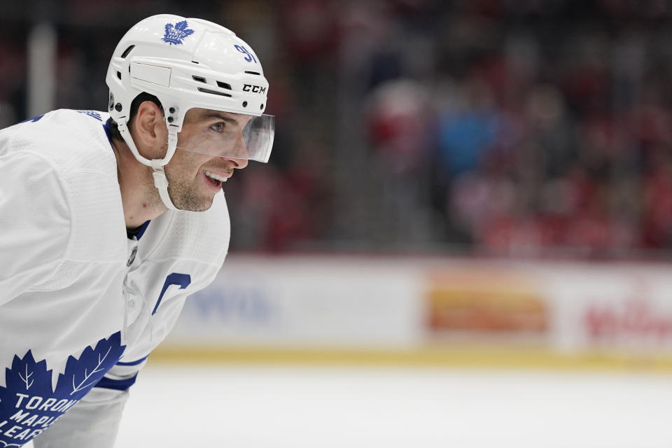 WASHINGTON, DC - OCTOBER 16: John Tavares #91 of the Toronto Maple Leafs in action in the second period against the Washington Capitals at Capital One Arena on October 16, 2019 in Washington, DC. (Photo by Patrick McDermott/NHLI via Getty Images)