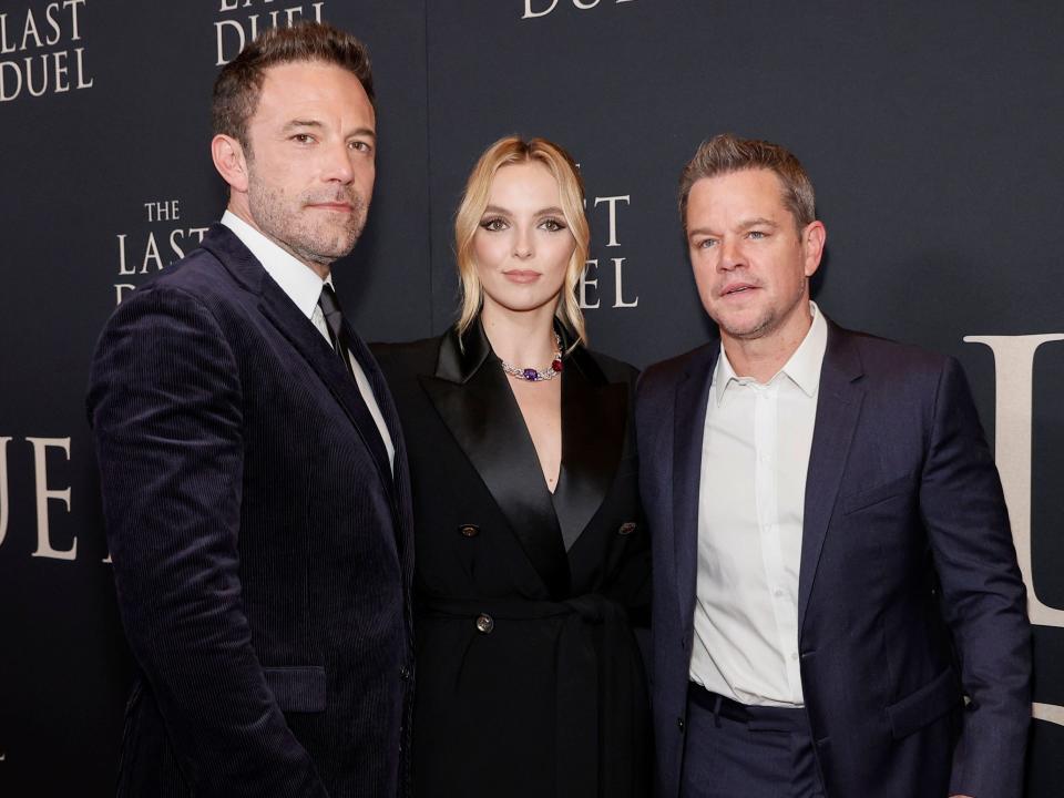 ben affleck jodie comer and matt damon on the red carpet for the premiere of the last duel oct 2021