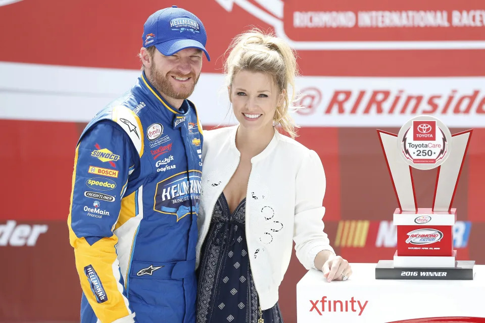 Inspiredlovers 5ccf074df7aa61215bb25e137607ca97 She is part of one of the royal families: New secret about Amy Earnhardt, wife of NASCAR legend Dale Earnhardt Jr Exposed Sports  NASCAR News Dale Earnhardt Jr. 