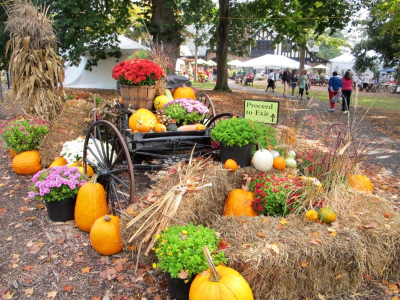 Stan Hywet Hall & Gardens hosts the 51st annual Ohio Mart, October 5-8. Hours are 10am-5pm, Thursday-Saturday and 10am - 4pm on Sunday. The centerpiece of Ohio Mart is an artisan crafts showcase featuring 125 artists with talents in a variety of media, set against the backdrop of the historic gardens in autumn.