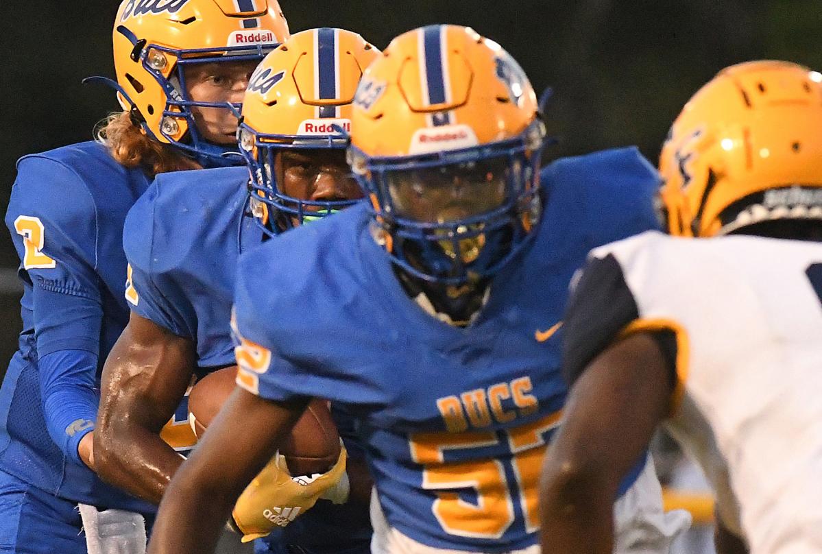 Wilmington high school football scores, live updates in NCHSAA Week 5