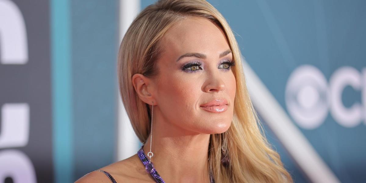 Carrie Underwood Shares Makeup-Free Video After CMA Nominations