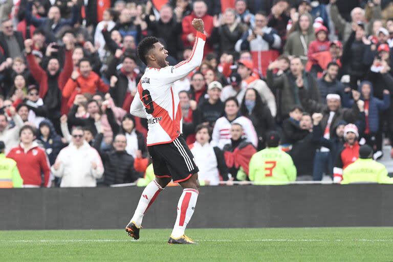 Miguel Borja marcó un doblete para el empate de River frente a Lanús 2 a 2 en el estadio Monumental